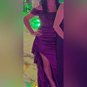 Elegant Purple Satin Evening Dress with Side Ruching